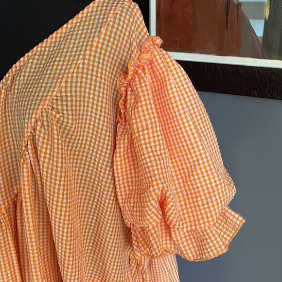 Simplee Plus orang/white seersucker gingham asymmetrical neck tiered ruffle midi - Picture 7 of 12